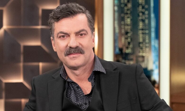 “Λύγισε” ο πατέρας του Στάθη Μαντζώρου: “Όποιος έχει την καλή ευχαρίστηση… |