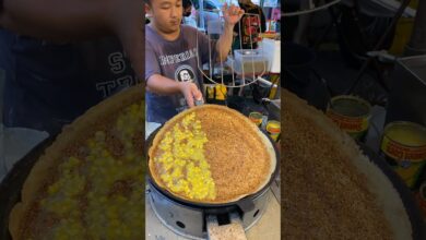 Mouth watering Food! Peanut Corn Pancake – Malaysian Street Food