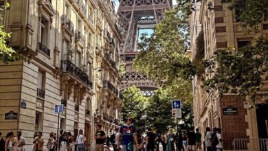 Κατερίνα Καινούργιου: Νέες φωτογραφίες από τη ρομαντική απόδραση στο Παρίσι με τον Παναγιώτη Κουτσουμπή