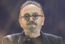 Σταμάτης Γονίδης: Έπεσε στο μπάνιο ο γνωστός τραγουδιστής – «Υποφέρω από φρικτούς πόνους»