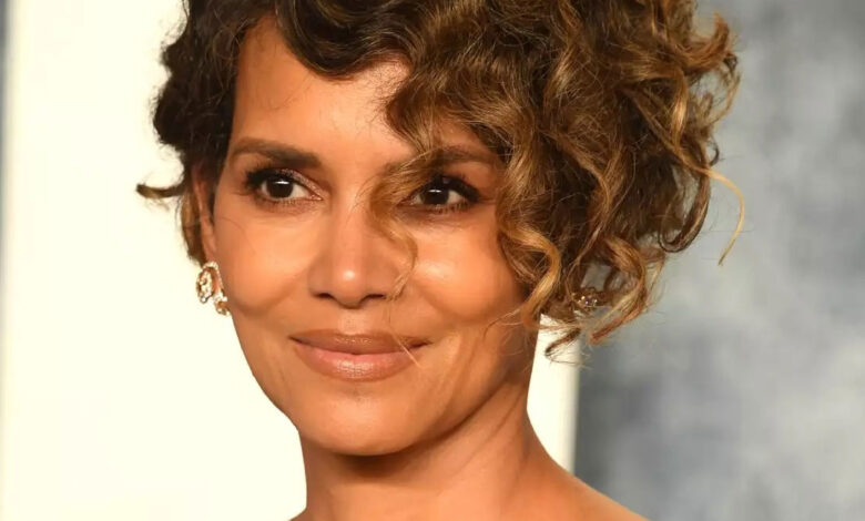 Η Halle Berry έκοψε τα μαλλιά της σε ένα τέλειο curly bob που αξίζει να δεις!