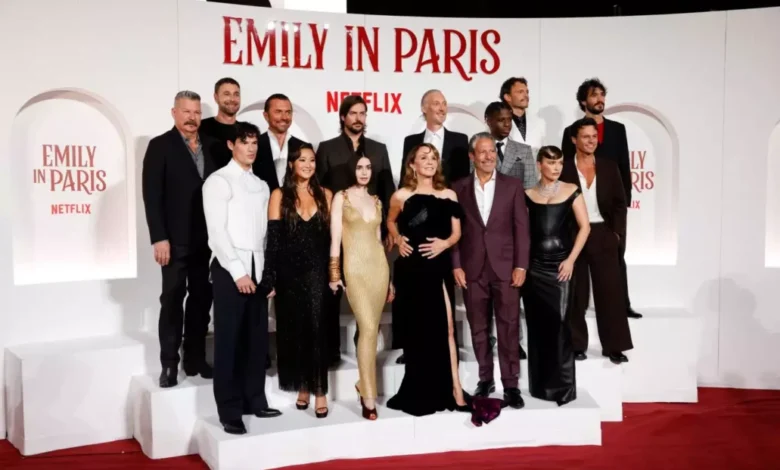 Ο Λάκης Γαβαλάς στο πάρτι της σειράς «Emily in Paris» του Netflix στην Ρώμη