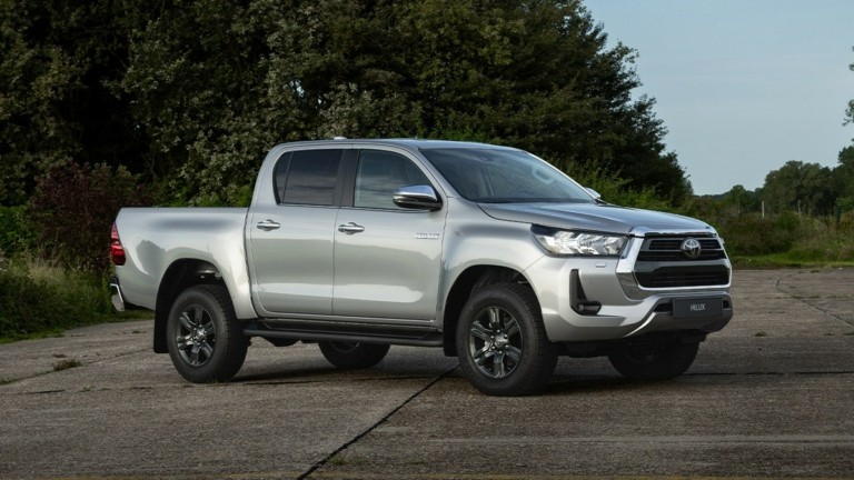 Επίσημο: Αυτό είναι το υβριδικό Toyota Hilux