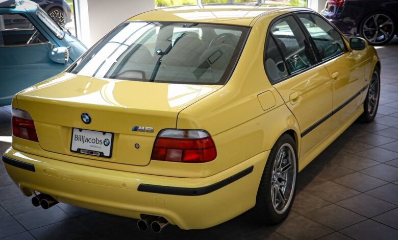 Ταξίδι στον χρόνο, θα αγόραζες E39 BMW M5 με μόλις 1.019 km;