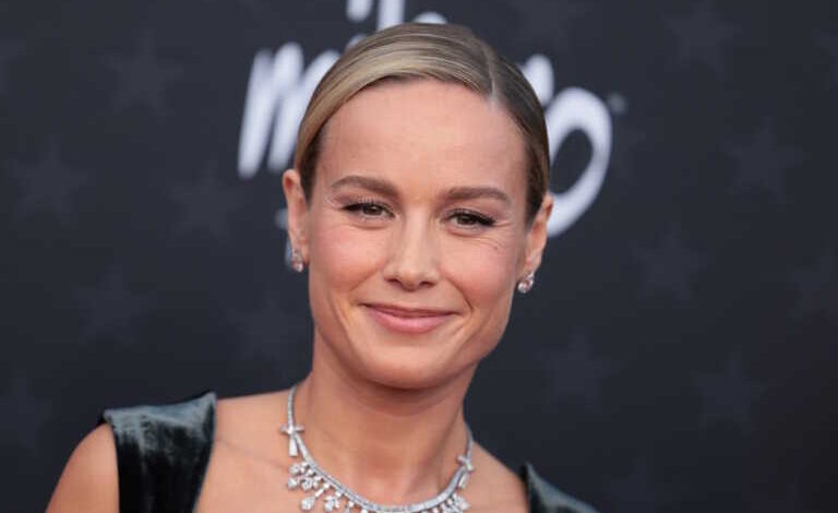 Η Brie Larson κάνει θεατρικό ντεμπούτο ως «Ηλέκτρα» του Σοφοκλή στο West End του Λονδίνου