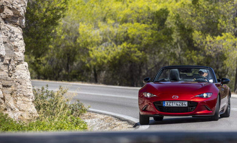 Ανάκληση αερόσακων για Mazda MX-5 και FIAT 124 Spider