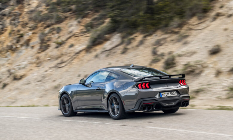 Ζήσε μια μοναδική εμπειρία με τη Ford Mustang Dark Horse