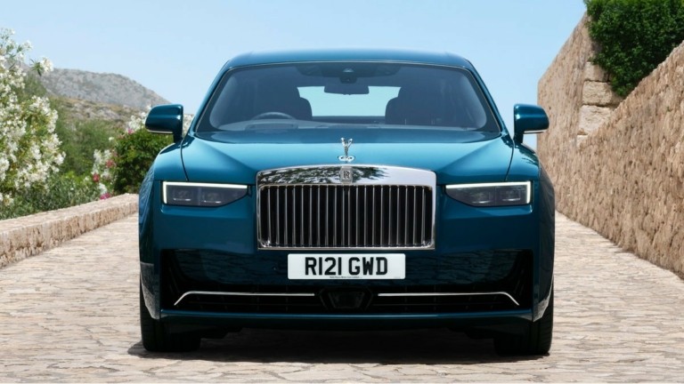 Rolls-Royce Ghost II: Η απόλυτη πολυτέλεια έγινε και high-tech!