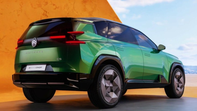 Αποστολή στο Παρίσι: Αυτό είναι το Citroen C5 Aircross Concept