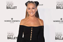 Sarah Jessica Parker: Η Αμερικανίδα ηθοποιός τιμήθηκε για τη φιλανθρωπική δράση της στα «Golden Heart Awards»