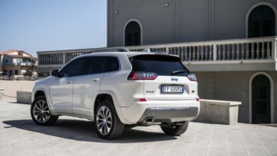 Προσεχώς και Jeep Cherokee – –