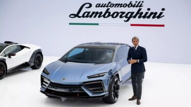 Όταν οι άλλοι πέφτουν στα φρένα, η Lamborghini πατάει γκάζι!