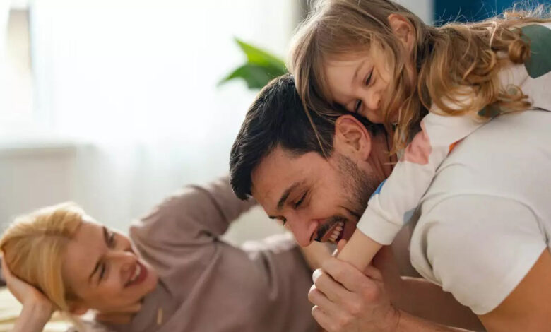 Πέντε πράγματα που δεν πρέπει να συζητάνε οι γονείς μπροστά στα παιδιά σύμφωνα με τους ψυχολόγους