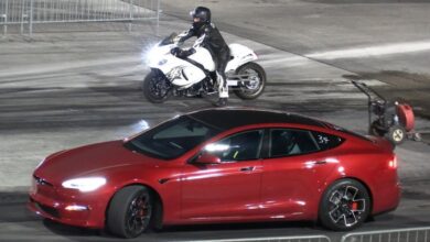 Μπορεί το Tesla Model S Plaid να τα βάλει με Suzuki Hayabusa; (+video)