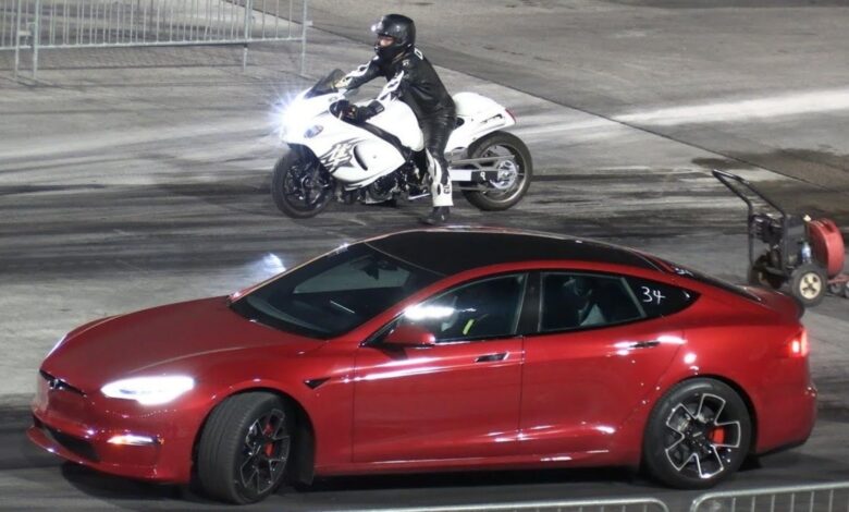 Μπορεί το Tesla Model S Plaid να τα βάλει με Suzuki Hayabusa; (+video)