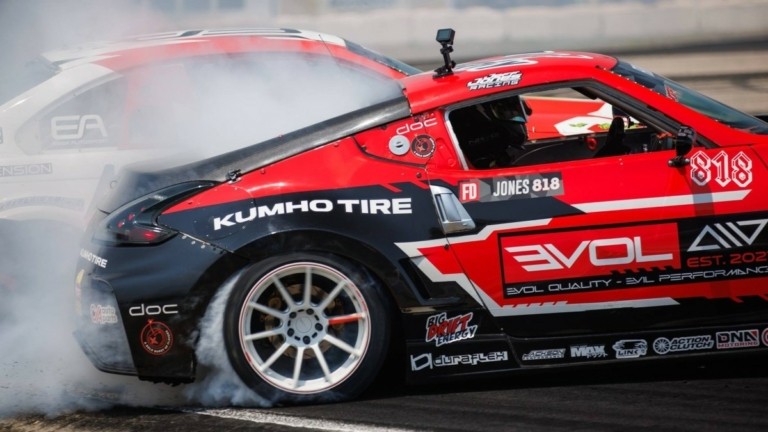 Η Kumho επίσημος προμηθευτής ελαστικών του USA Formula Drift