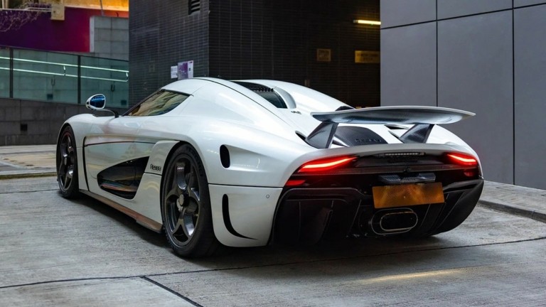 Πλήρωσε 2 εκατομμύρια δολάρια για ένα Koenigsegg Regera και δεν το οδήγησε ποτέ!