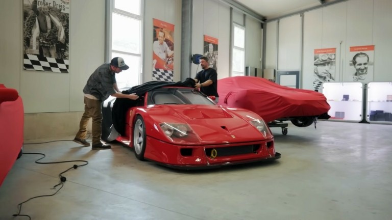 YouTuber φτιάχνει μόνος του μια αγωνιστική Ferrari F40 (+video)