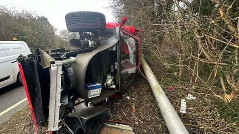 Ποιος… μάτιασε τις Ferrari F40 και τρακάρουν; (+video)