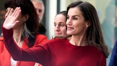 Hollywood Report | Η εμφάνιση της βασίλισσας που θύμισε Kate Middleton &… |