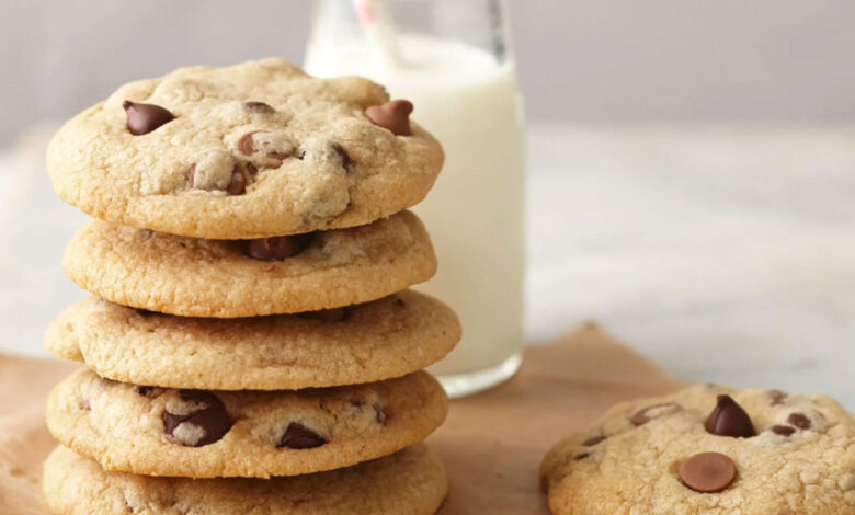 Chocolate chip cookies –