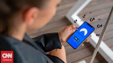 Τι καθιστά το TikTok εθιστικό – «Κίτρινη κάρτα» από την Κομισιόν λόγω του σχεδιασμού του