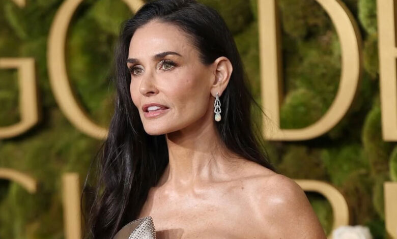 Demi Moore: Ποια προϊόντα χρησιμοποίησε για το λαμπερό μακιγιάζ της στις Χρυσές Σφαίρες