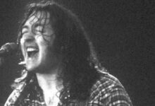 Rory Gallagher: Ο θρύλος της ροκ θα «ζει» για πάντα στο Μπέλφαστ