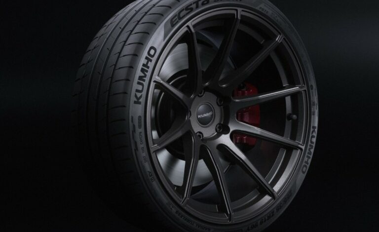 Αυτό είναι το νέο Kumho Ecsta Sport PS72