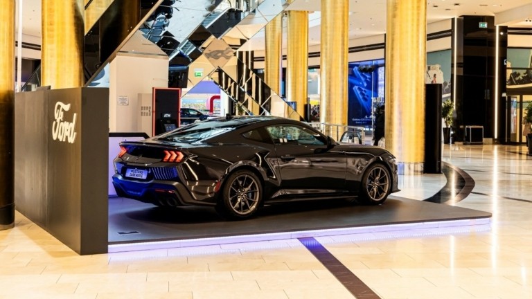 Η νέα Ford Mustang Dark Horse στο Golden Hall