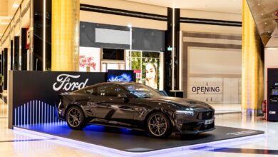 Δείτε την Ford Mustang Dark Horse στο Golden Hall