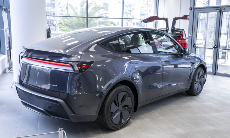 Πρώτη γνωριμία με το ανανεωμένο Tesla Model Y