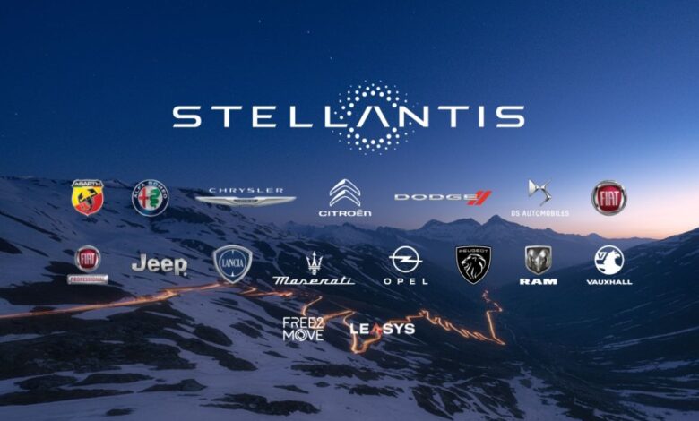 Σε διλλήματα η Stellantis καθώς ψάχνει για νέο CEO