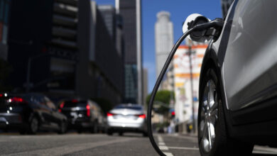 Η γερμανική κυβέρνηση συμφώνησε σε κίνητρα ύψους 3 δισ. ευρώ για ηλεκτρικά οχήματα