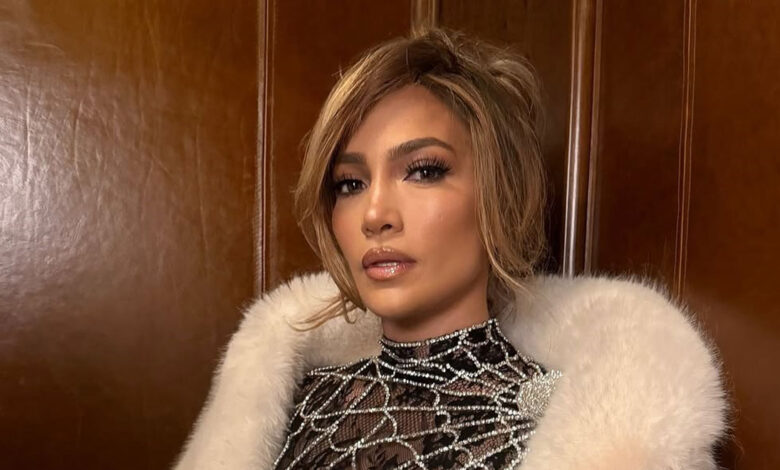 Jennifer Lopez: Εμφανίστηκε με την πιο ιδιαίτερη εκδοχή του εμβληματικού Pamela’s updo