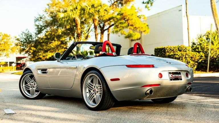 Αυτή η BMW Z8 είναι πραγματικό κελεπούρι για πολλούς λόγους!