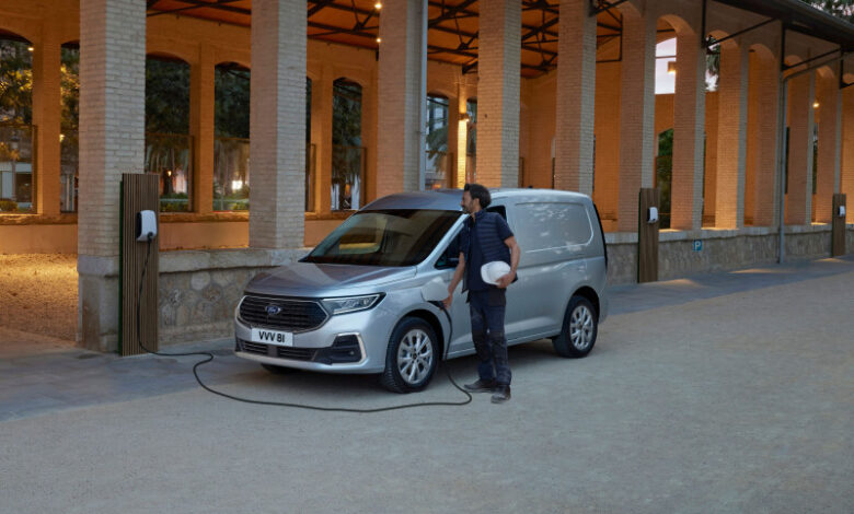 Ford Transit Connect PHEV: Κορυφαία ευελιξία για όλους τους επαγγελματίες οδηγούς