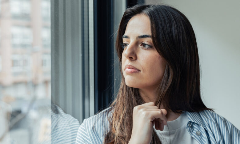 Το μυαλό σας πάει πάντα στο χειρότερο; 6 tips για να σταματήσετε