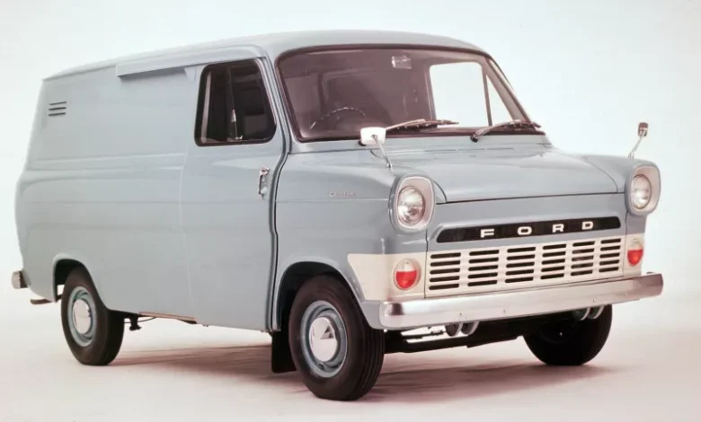 Ford Transιt: Επέτειος 60 ετών με 60 μοναδικές ιστορίες για το εμβληματικό βαν