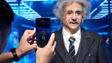 Robot Mall: Το πρώτο μαγαζί που πουλάει ανθρωποειδή ρομπότ μόλις άνοιξε στην Κίνα