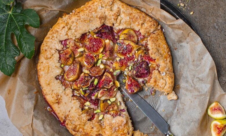 Galette με σύκα, τυριά και φιστίκι Αιγίνης