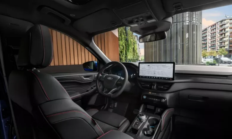 Ford Kuga 2.5L FHEV: Χώροι μεσαίου SUV και ετήσιο κόστος χρήσης μικρού αυτοκινήτου