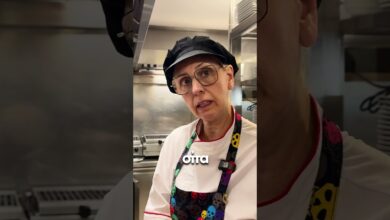 Συνταγή χταπόδι στιφάδο με την κυρία Σόνια στη Μαύρη Θάλασσα