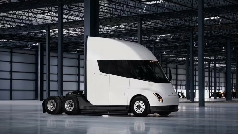 Πότε θα κυκλοφορήσει στην Ευρώπη το Tesla Semi;
