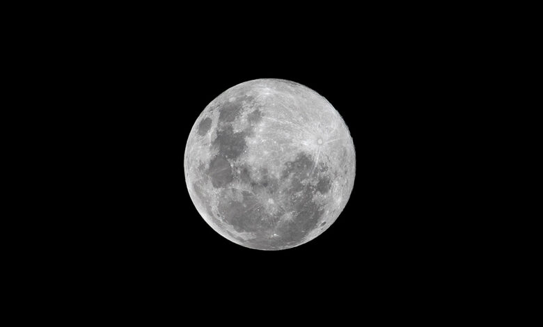 Η NASA θα στείλει αστροναύτες προς τη Σελήνη τον Μάρτιο