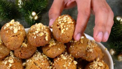 Το μυστικό για Tέλεια Mελομακάρονα – Melomakarona – Greek Christmas Cookies