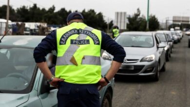 ΕΛ.ΑΣ.: Περισσότερες από 1.900 παραβάσεις για μη χρήση κράνους σε μία εβδομάδα
