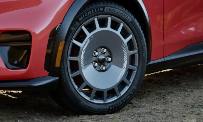 Η ανανεωμένη Ford Mustang Mach-E αποκτά τη νέα έκδοση GT California Special