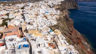 Βγήκε η ΚΥΑ για τη Σαντορίνη – Ποια μέτρα θα ισχύουν μέχρι τον Μάρτιο του 2027
