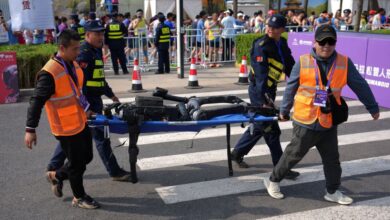 Ρομπότ VS δρομείς: Ανθρωποειδές έσπασε το ρεκόρ του «Τζέικομπ Κιπλίμο» σε ημιμαραθώνιο στην Κίνα
